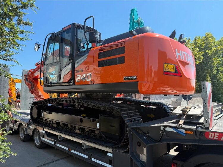 Hitachi ZX240-7 triplice